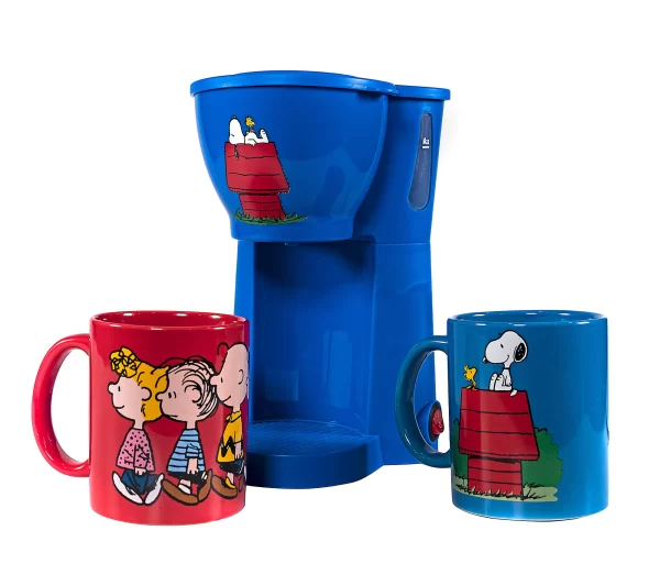 Peanuts Coffee Maker with Two Mugs